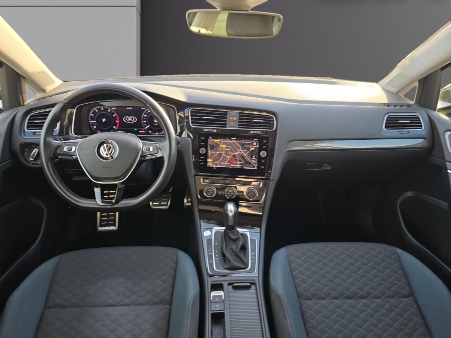 VOLKSWAGEN d'occasion GOLF 1.5 TSI EVO 150 IQ DRIVE DSG de 2019 Vichy