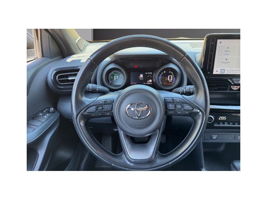 TOYOTA d'occasion YARIS CROSS 1.5 HYBRIDE 116H AWD DESIGN de 2022 La
