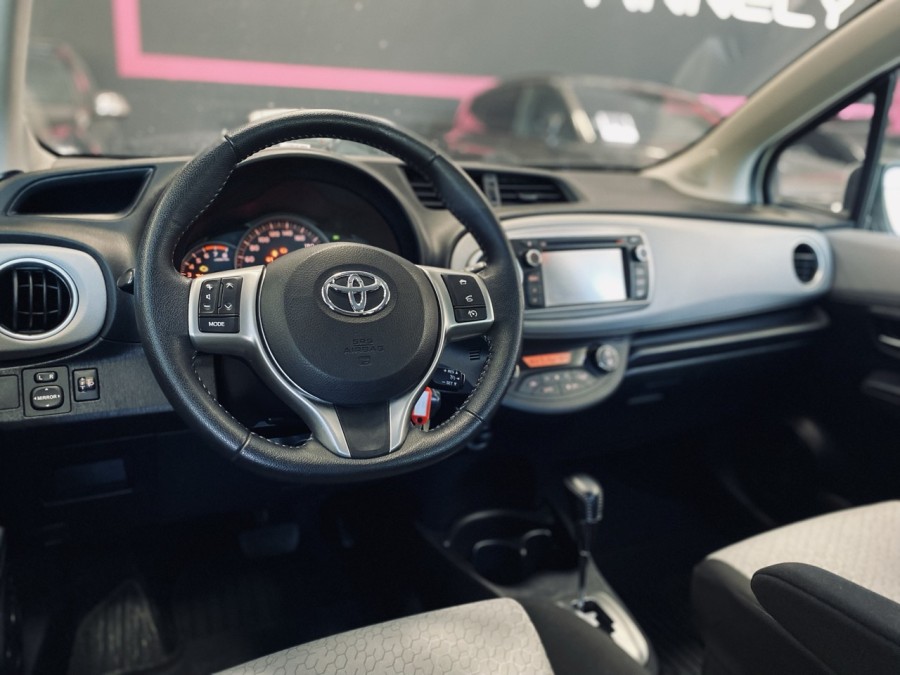 TOYOTA d'occasion YARIS 1.3 de 2013 Annecy (74)﻿