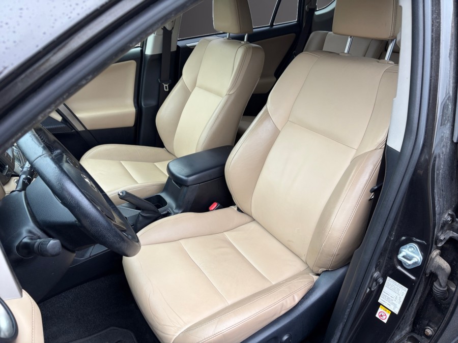 TOYOTA d'occasion RAV4 124 D-4D 2WD WHITE EDITION de 2014 Saint Omer