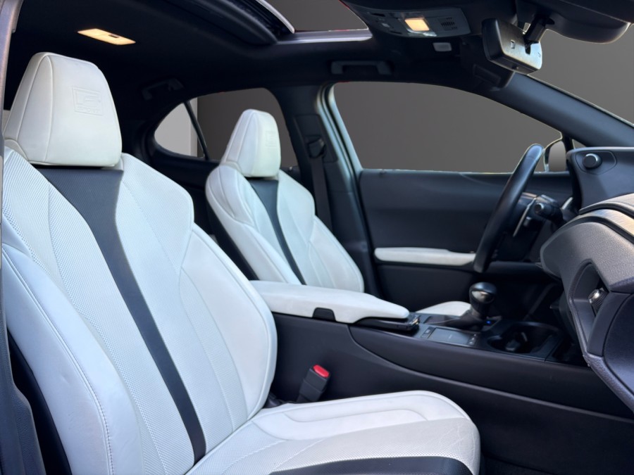 LEXUS d'occasion UX 250h 2WD F SPORT MY21 de 2021 Méry Sur Oise (95)﻿