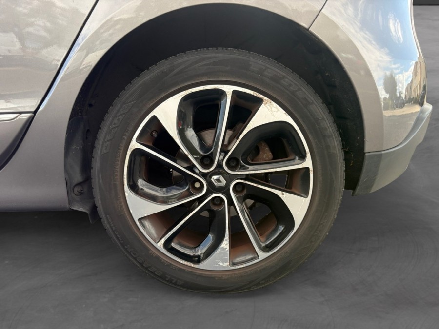 RENAULT d'occasion SCENIC 1.5 dCi 110ch Bose 2015 EDC de 2016 Méry