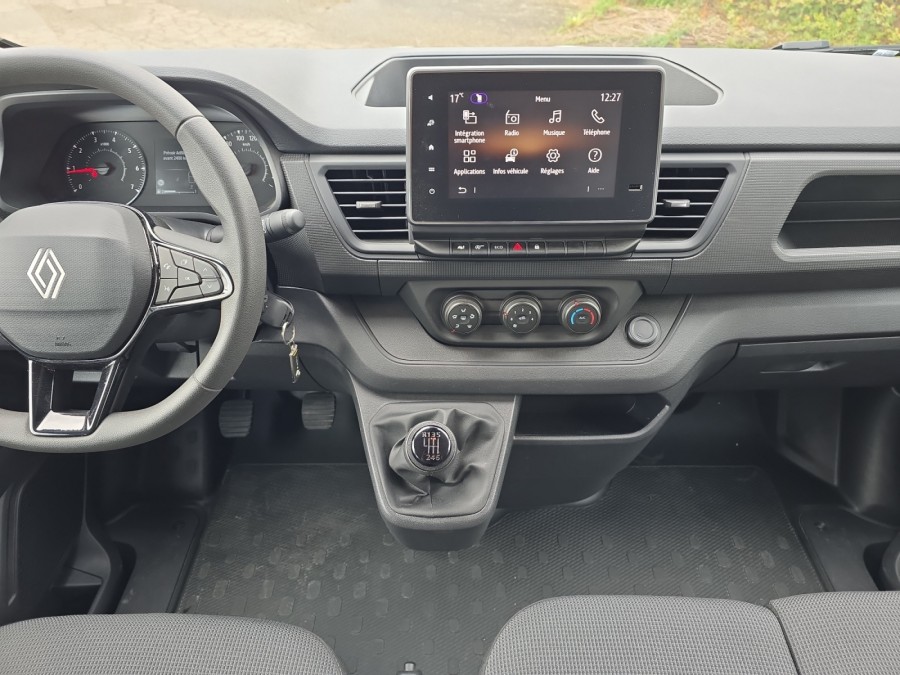 RENAULT d'occasion TRAFIC L1H1 3T 2.0 Blue dCi 150ch Cabine