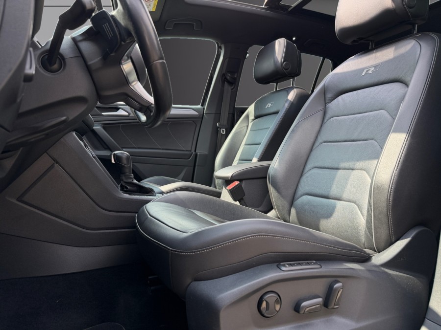 VOLKSWAGEN d'occasion TIGUAN 2.0 TDI 240 4X4 DSG BLACK R-LINE de 2019