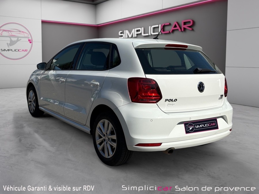 VOLKSWAGEN d'occasion POLO 1.4 TDI 90 CONFORTLINE de 2016 Salon de