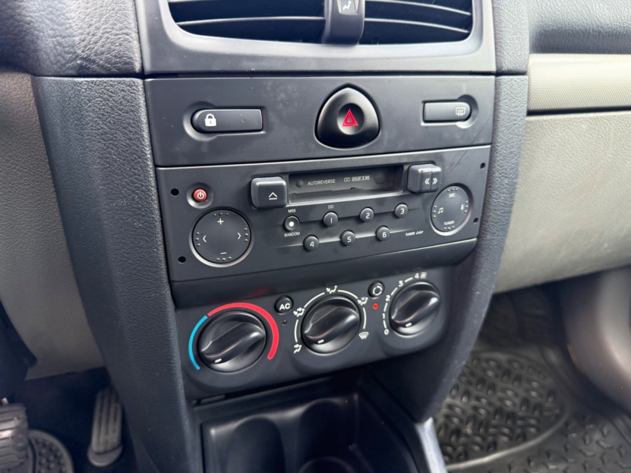 RENAULT d'occasion CLIO II 1.5 dCi de 2003 Champigny sur Marne (94)﻿