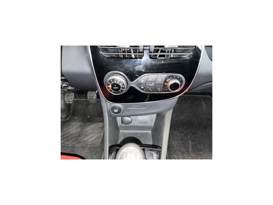 RENAULT d'occasion CLIO IV 0.9 TCE 90 ENERGY ZEN de 2015 Annecy (74)﻿