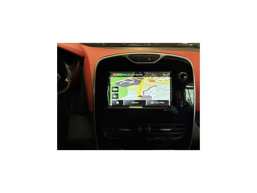 RENAULT d'occasion CLIO IV 0.9 TCE 90 ENERGY ZEN de 2015 Annecy (74)﻿