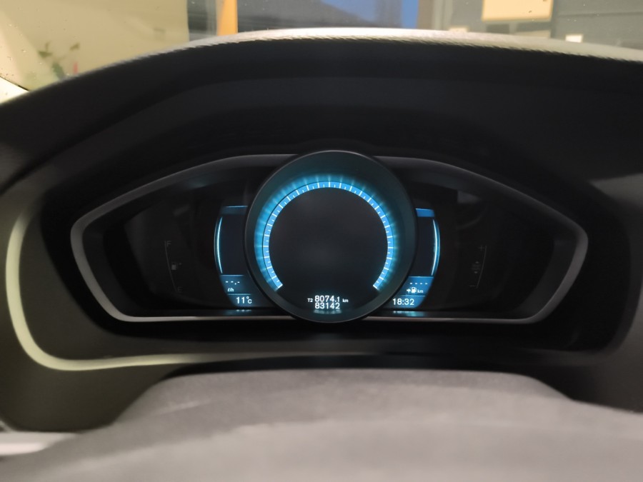 VOLVO d'occasion V40 T2 de 2015 Beauvais (60)﻿