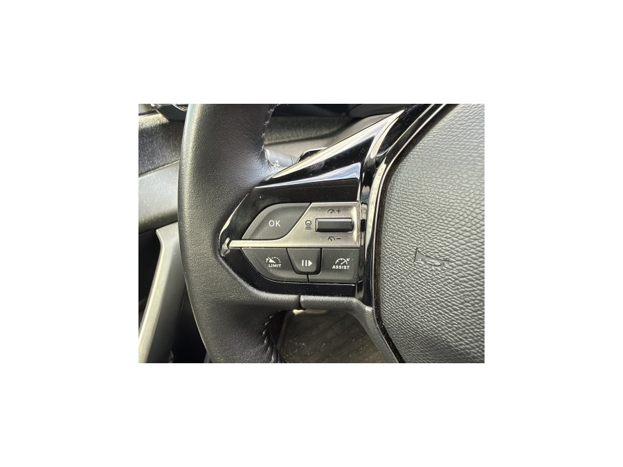 PEUGEOT d'occasion 408 1.2 PURE TECH 130 ALLURE PACK de 2024 Rennes