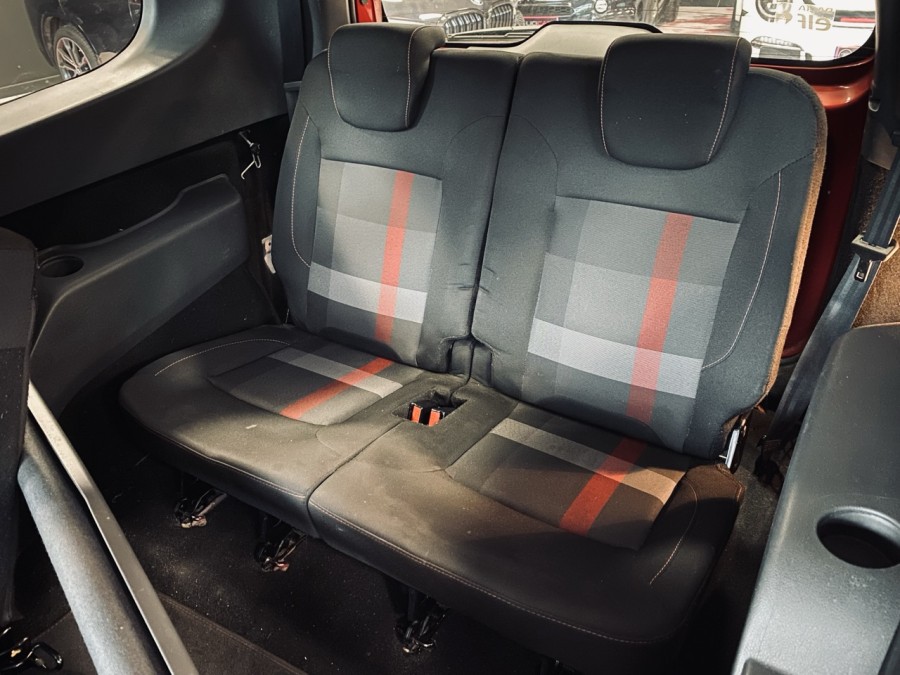 DACIA d'occasion LODGY DACIA Lodgy TCe 130 7 places STEPWAY de 2019
