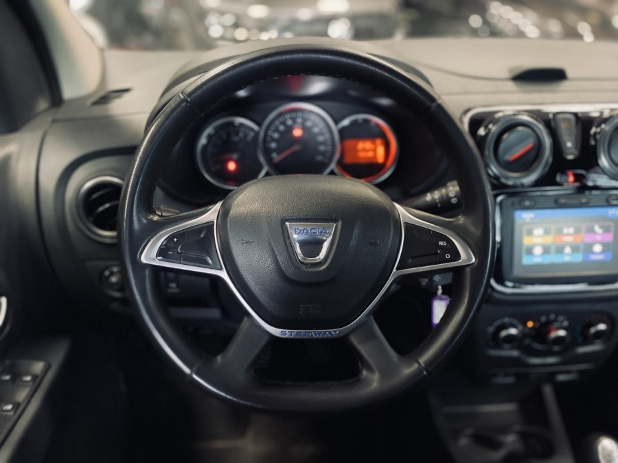 DACIA d'occasion LODGY DACIA Lodgy TCe 130 7 places STEPWAY de 2019