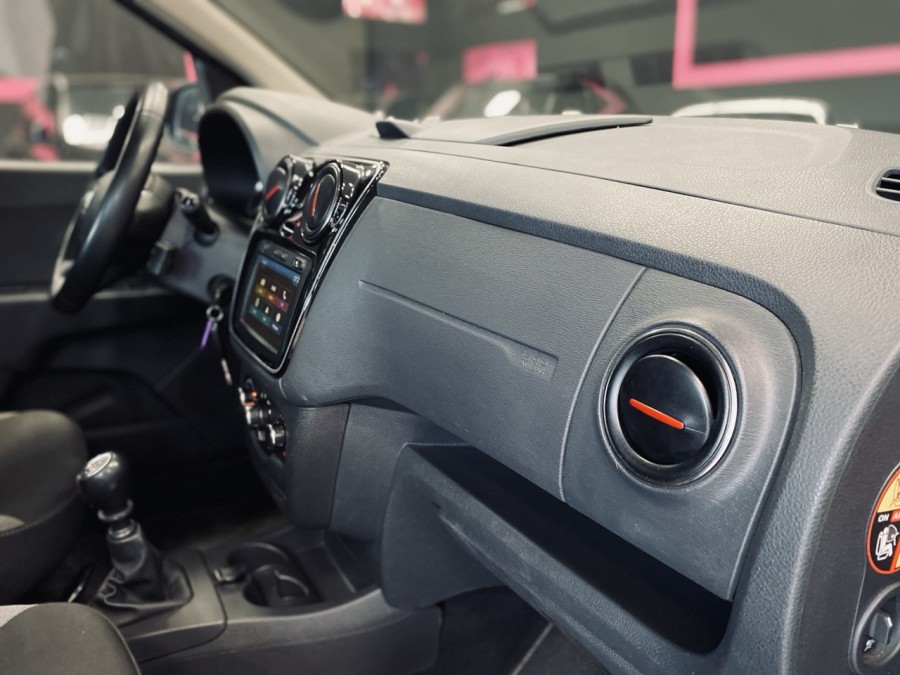 DACIA d'occasion LODGY DACIA Lodgy TCe 130 7 places STEPWAY de 2019