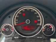 VOLKSWAGEN d'occasion UP 1.0 60ch up! club 5p de 2015 Orleans (45)﻿