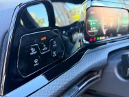 VOLKSWAGEN d'occasion GOLF 2.0 TDI SCR 150ch R-Line DSG7 de 2021 Lyon