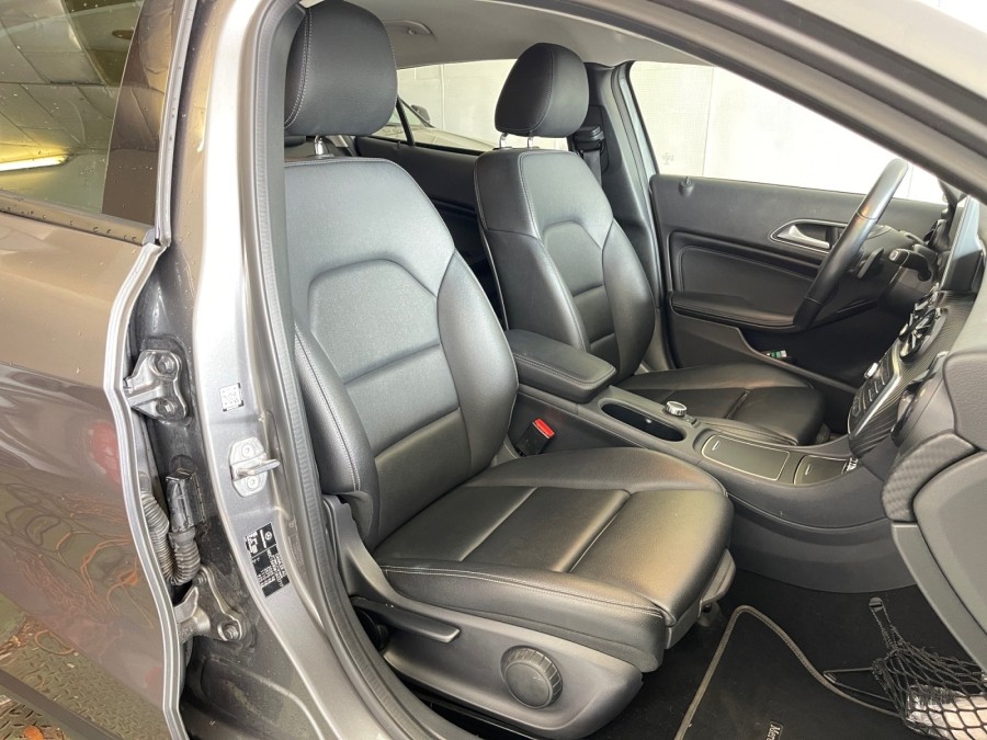 MERCEDES d'occasion CLASSE GLA GLA 200 D STARLIGHT INTUITION de 2019