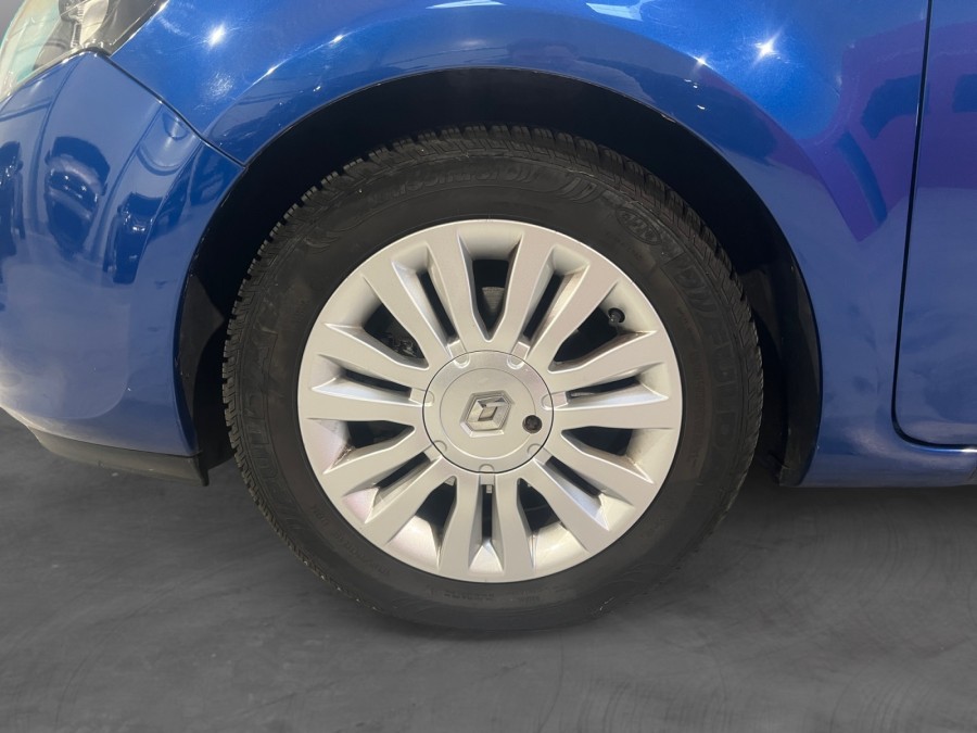 RENAULT d'occasion CLIO EXPRESSION CLIM TCE 100 de 2011 Fontainebleau
