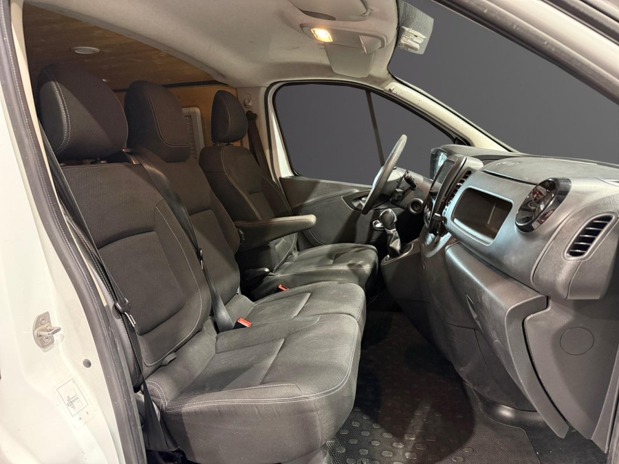 RENAULT d'occasion TRAFIC L2H1 2.0 BLUE DCI 145 de 2021 Narbonne (11)﻿