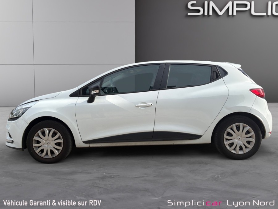 RENAULT d'occasion CLIO 1.5 dCi 75ch energy Air MédiaNav E6C de 2017
