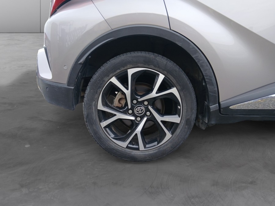 TOYOTA d'occasion CHR 1.8 HYBRIDE 122H DYNAMIC AUTO de 2017 Beauvais