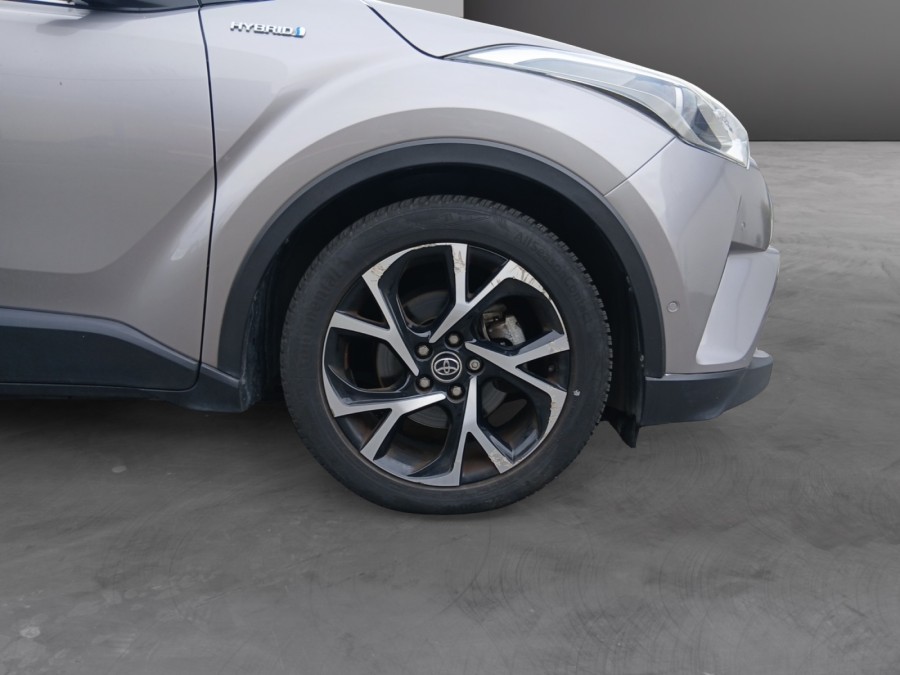 TOYOTA d'occasion CHR 1.8 HYBRIDE 122H DYNAMIC AUTO de 2017 Beauvais