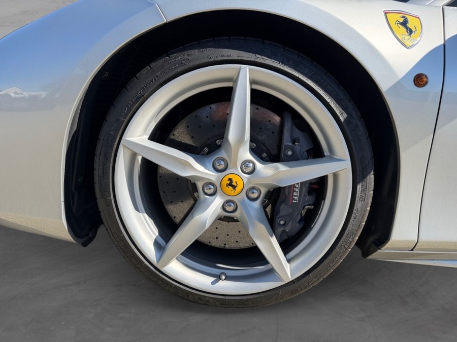 FERRARI d'occasion 488 GTB 488 GTB 3.9 V8 de 2017 Rennes (35)﻿