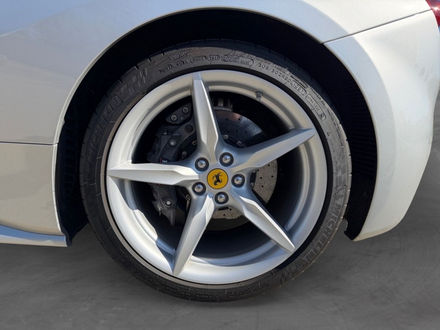 FERRARI d'occasion 488 GTB 488 GTB 3.9 V8 de 2017 Rennes (35)﻿