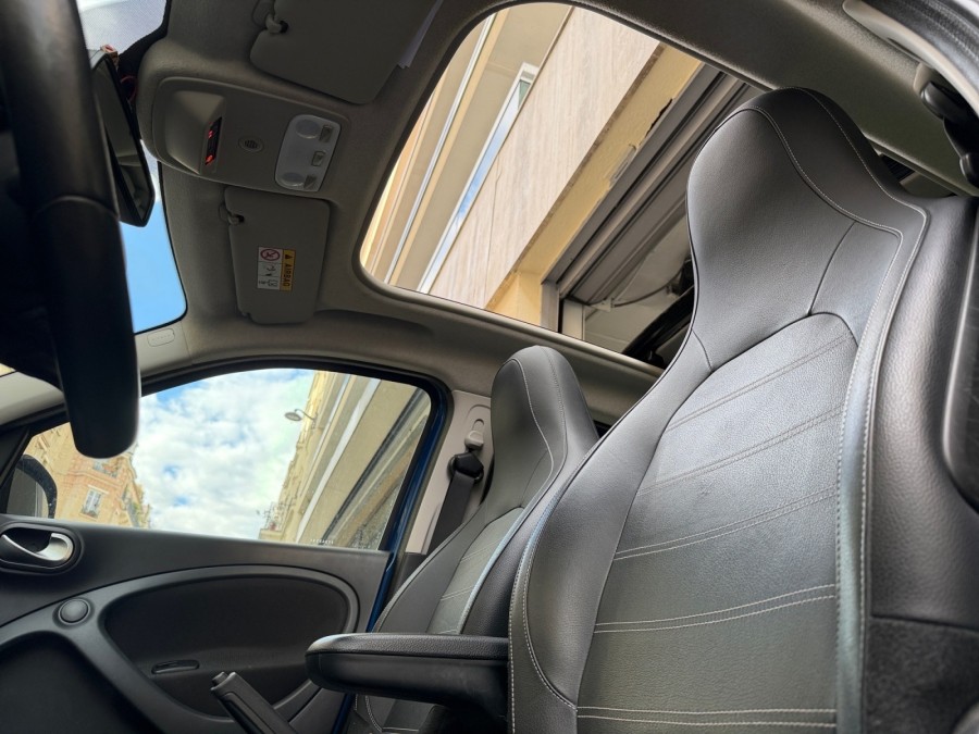 SMART d'occasion FORFOUR ELECTRIC DRIVE PURE 60 KW de 2019 Paris 15