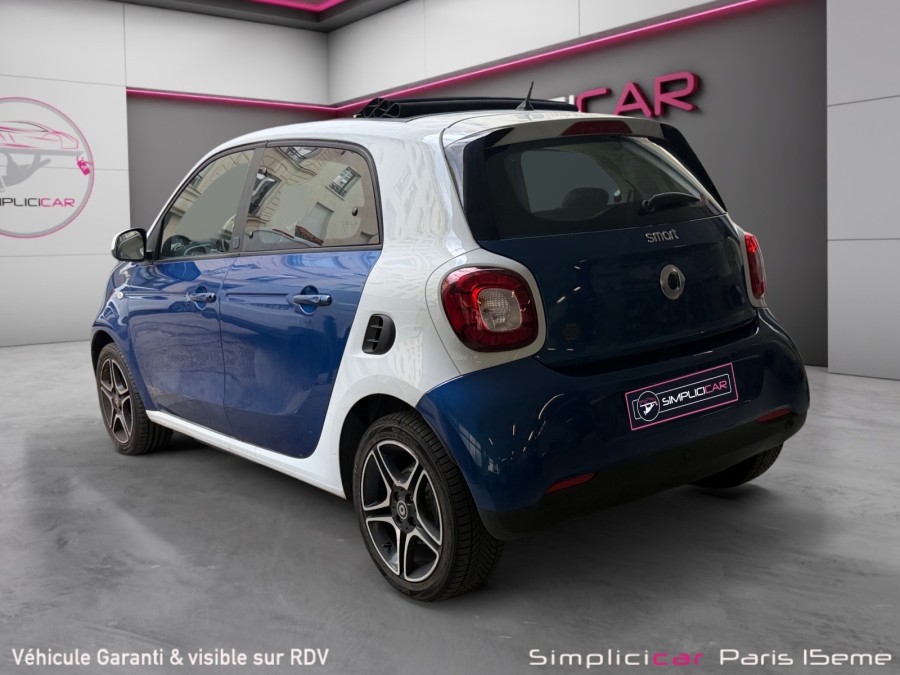 SMART d'occasion FORFOUR ELECTRIC DRIVE PURE 60 KW de 2019 Paris 15