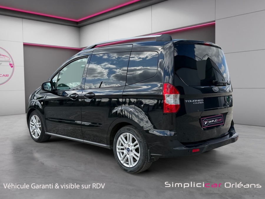 FORD d'occasion TOURNEO COURIER 1 100 ECOBOOST TITANIUM de 2016