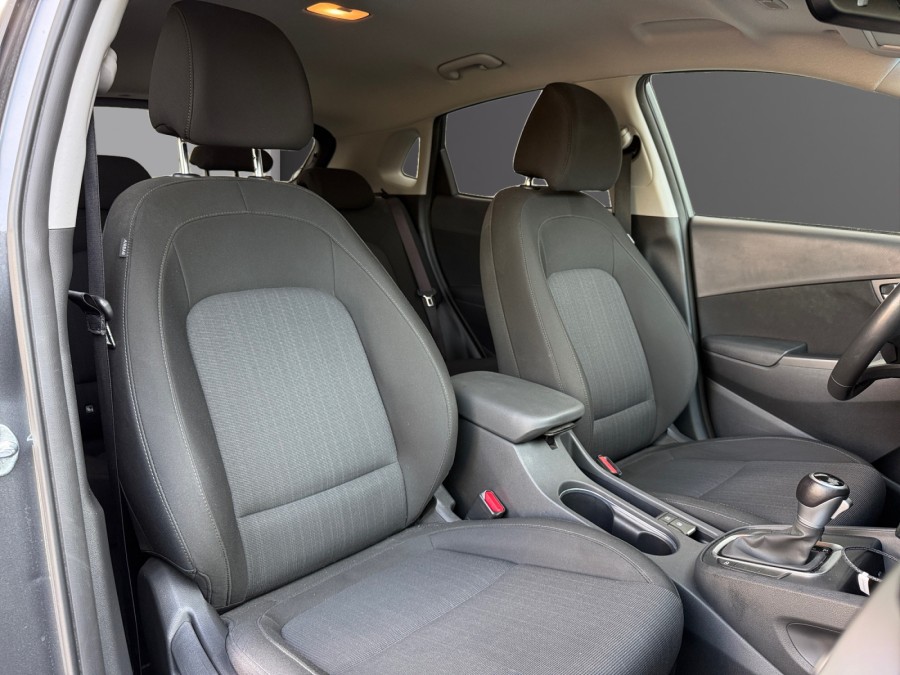 HYUNDAI d'occasion KONA 1.6 GDI HYBRID CREATIVE de 2021 Montreuil