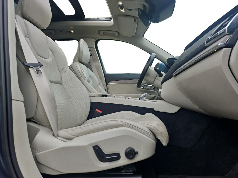 VOLVO d'occasion XC90 T8 AWD 310 + 145ch Inscription Luxe Geartronic