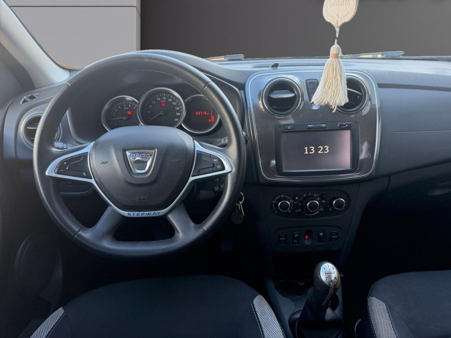 DACIA d'occasion SANDERO 0.9 TCe 90ch Stepway de 2017 Lyon St Priest