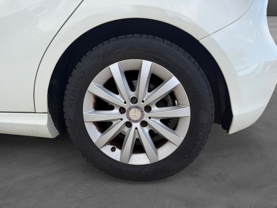 MERCEDES d'occasion A 160 CDI Intuition de 2014 Pontarlier (25)﻿