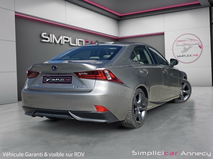LEXUS d'occasion IS 300H Executive de 2015 Annecy (74)﻿