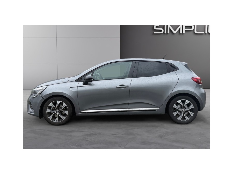 RENAULT d'occasion CLIO 1.6 E-Tech hybride 145ch Evolution de 2023