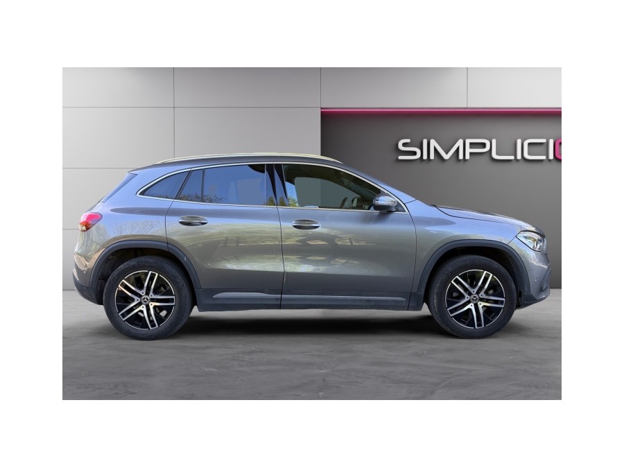 MERCEDES d'occasion GLA 200 d 150ch Progressive Line 8G-DCT de 2021