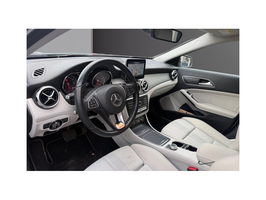 MERCEDES d'occasion GLA 200 156ch Sensation 7G-DCT Euro6d-T de 2019