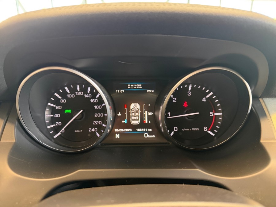 LAND ROVER d'occasion EVOQUE 2.2 SD4 190 5 PORTES PURE PACK TECH AUTO