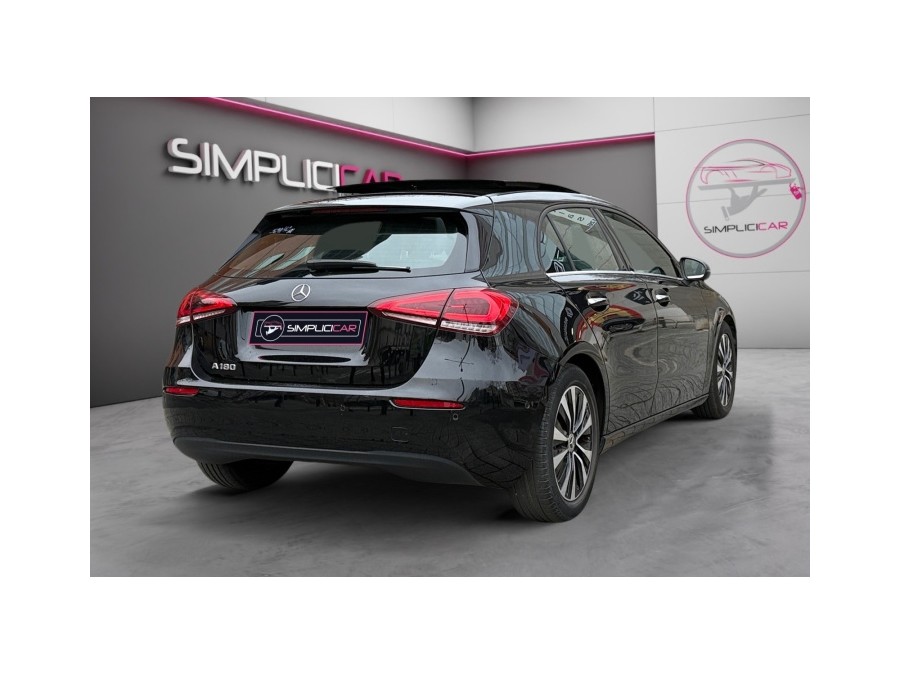 MERCEDES d'occasion CLASSE A 180 BUSINESS LINE AUTO de 2021 Montreuil