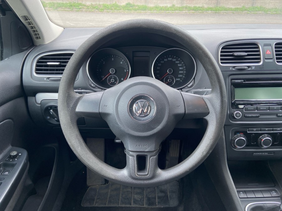VOLKSWAGEN d'occasion GOLF SW 1.6 TDI 105 BLUEMOTION TRENDLINE de
