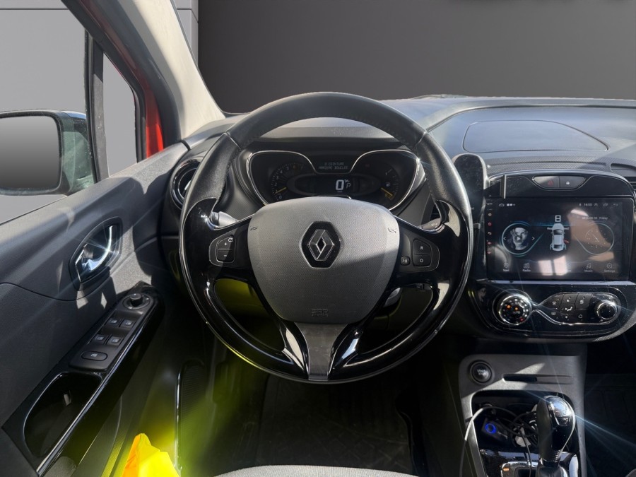 RENAULT d'occasion CAPTUR 1.2 TCE 120 ZEN EDC AUTO de 2015 Montreuil