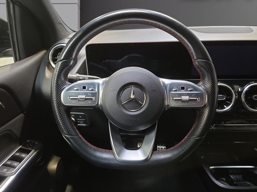 MERCEDES d'occasion CLASSE B III B180 1.3 136 AMG LINE EDITION de