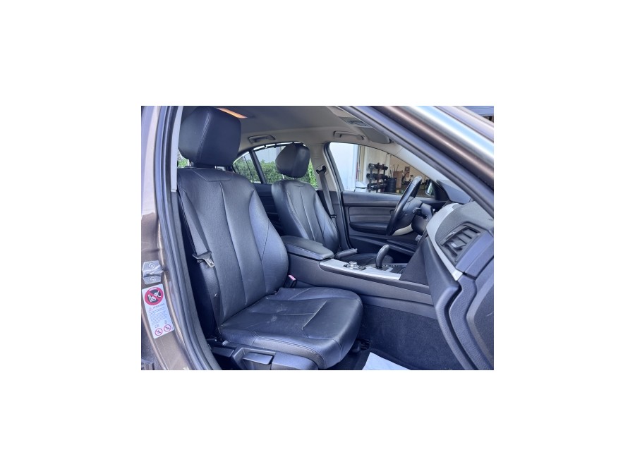 BMW d'occasion SERIE 3 320dA 184ch Business de 2013 Villebon Sur
