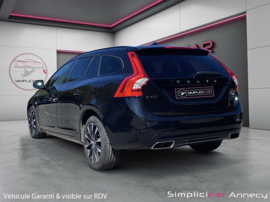 VOLVO d'occasion V60 D3 150 SUMMUM GEARTRONIC AUTO de 2016 Annecy