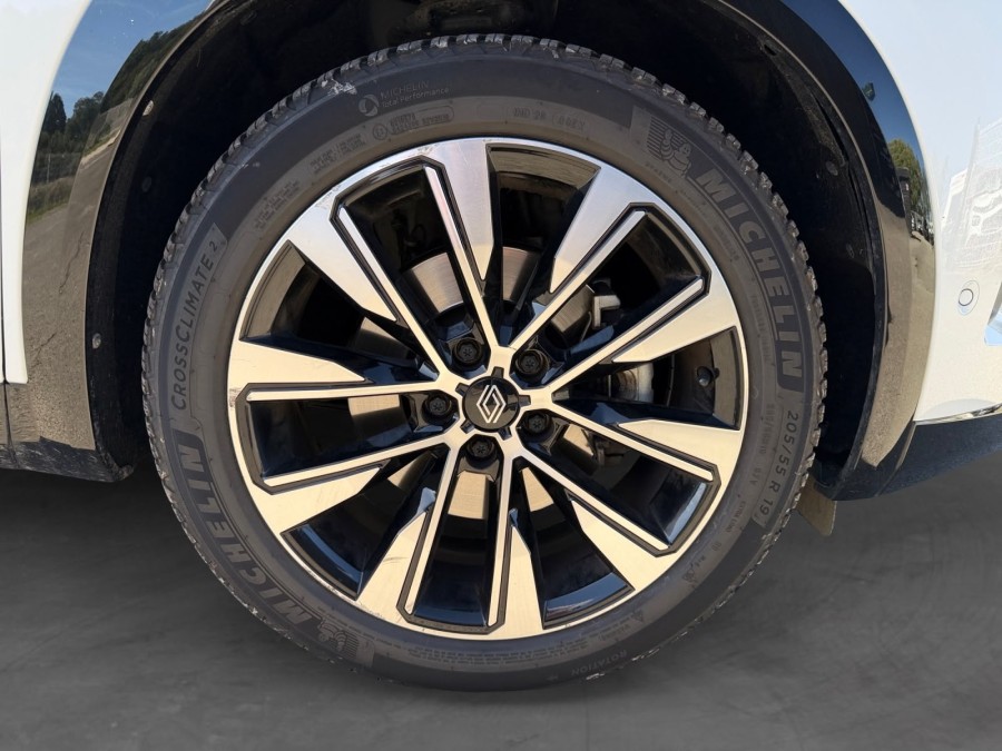 RENAULT d'occasion AUSTRAL 1.2 E-TECH FULL HYBRID 200 TECHNO de 2023