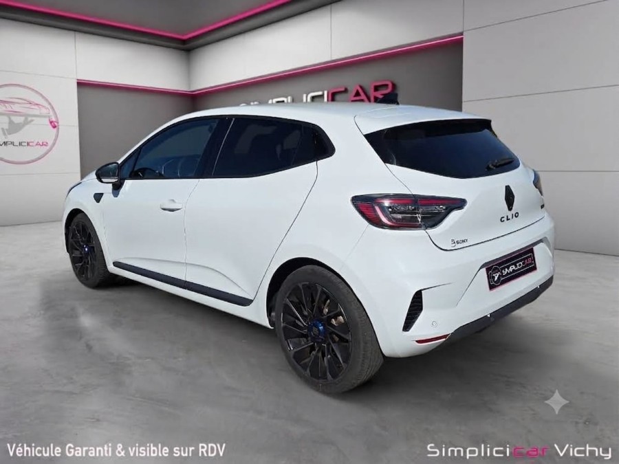 RENAULT d'occasion CLIO 1.6 E-TECH 145 ESPRIT ALPINE de 2024 Vichy