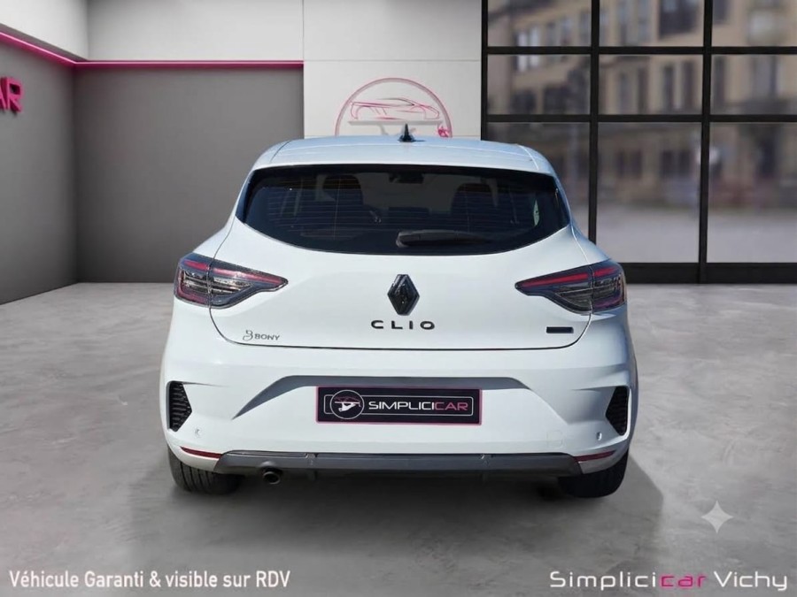 RENAULT d'occasion CLIO 1.6 E-TECH 145 ESPRIT ALPINE de 2024 Vichy