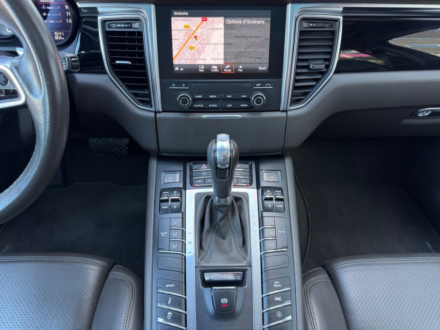 PORSCHE d'occasion MACAN 3.0 V6 258ch S Diesel PDK de 2016 Toulon Est