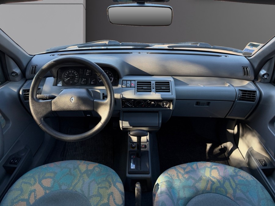 RENAULT d'occasion CLIO 1.4 AUTO de 1996 Mérignac (33)﻿